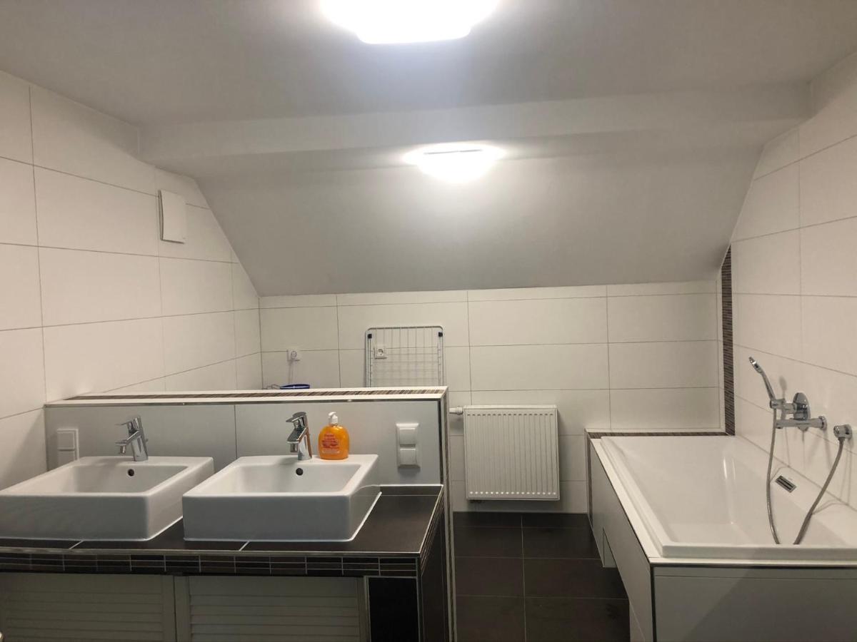 Ferienwohnung Zum Deutschen Hause Люббенау Экстерьер фото